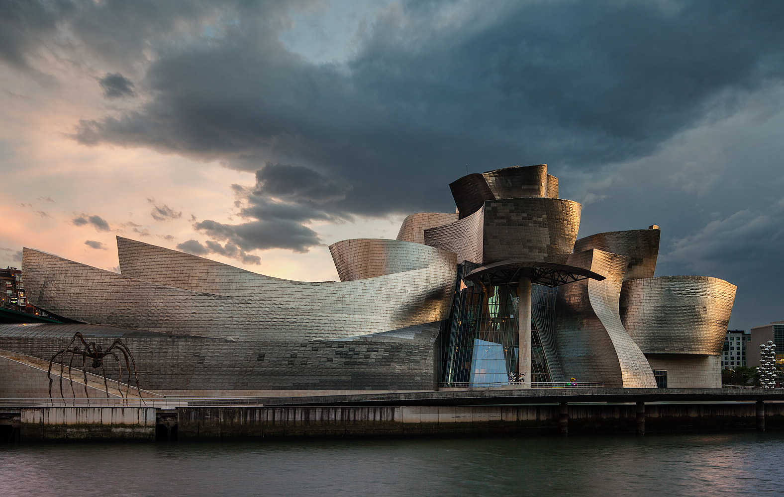 guggenheim frank gehry